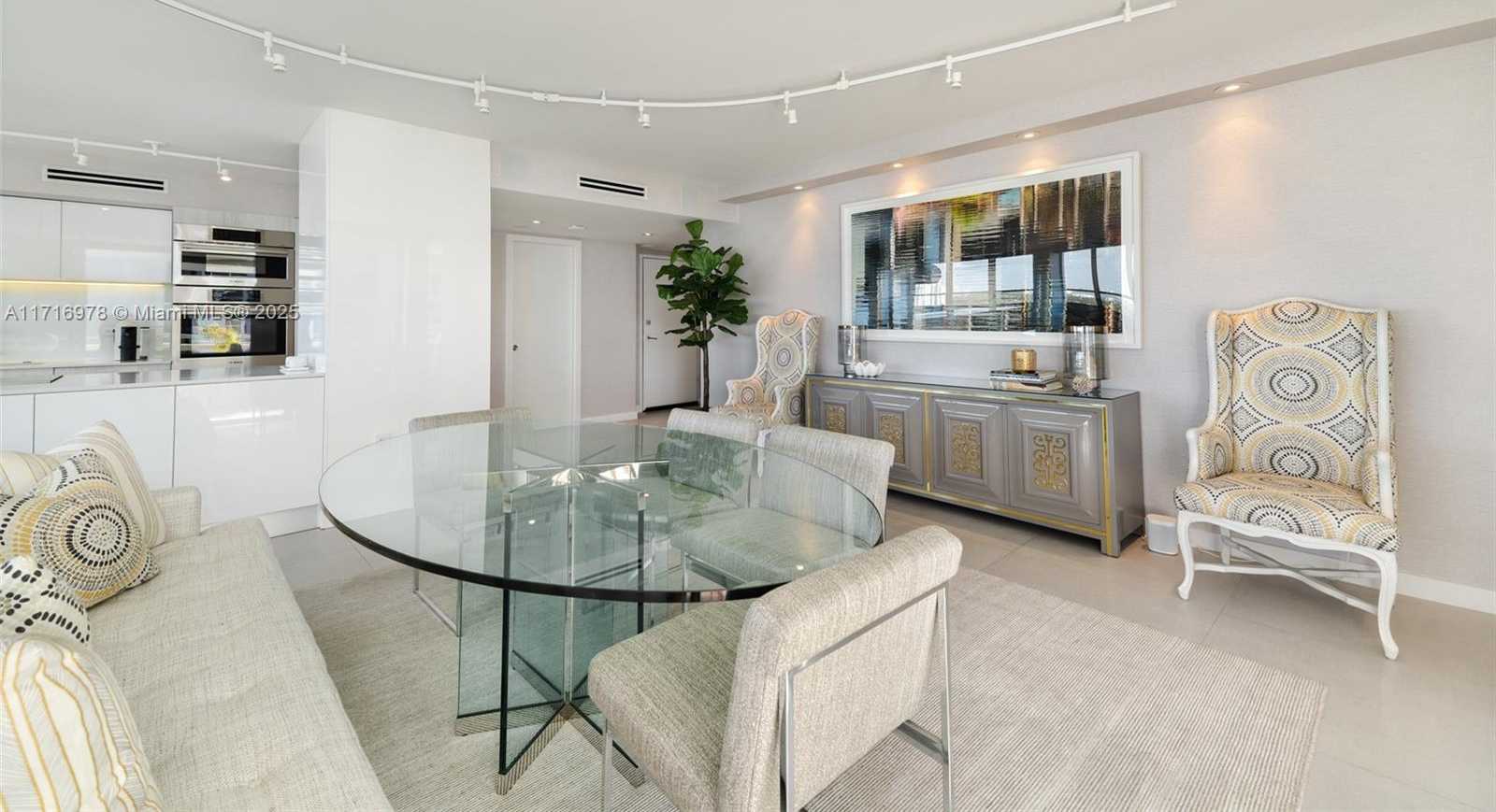 Small Image of 11 ISLAND AVE #1911, Miami Beach Number 4