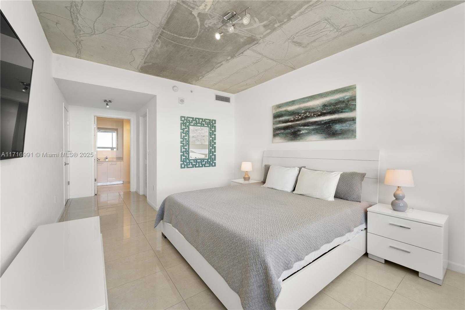 Small Image of 3250 NORTH EAST 1ST AVE #713, Miami Number 12