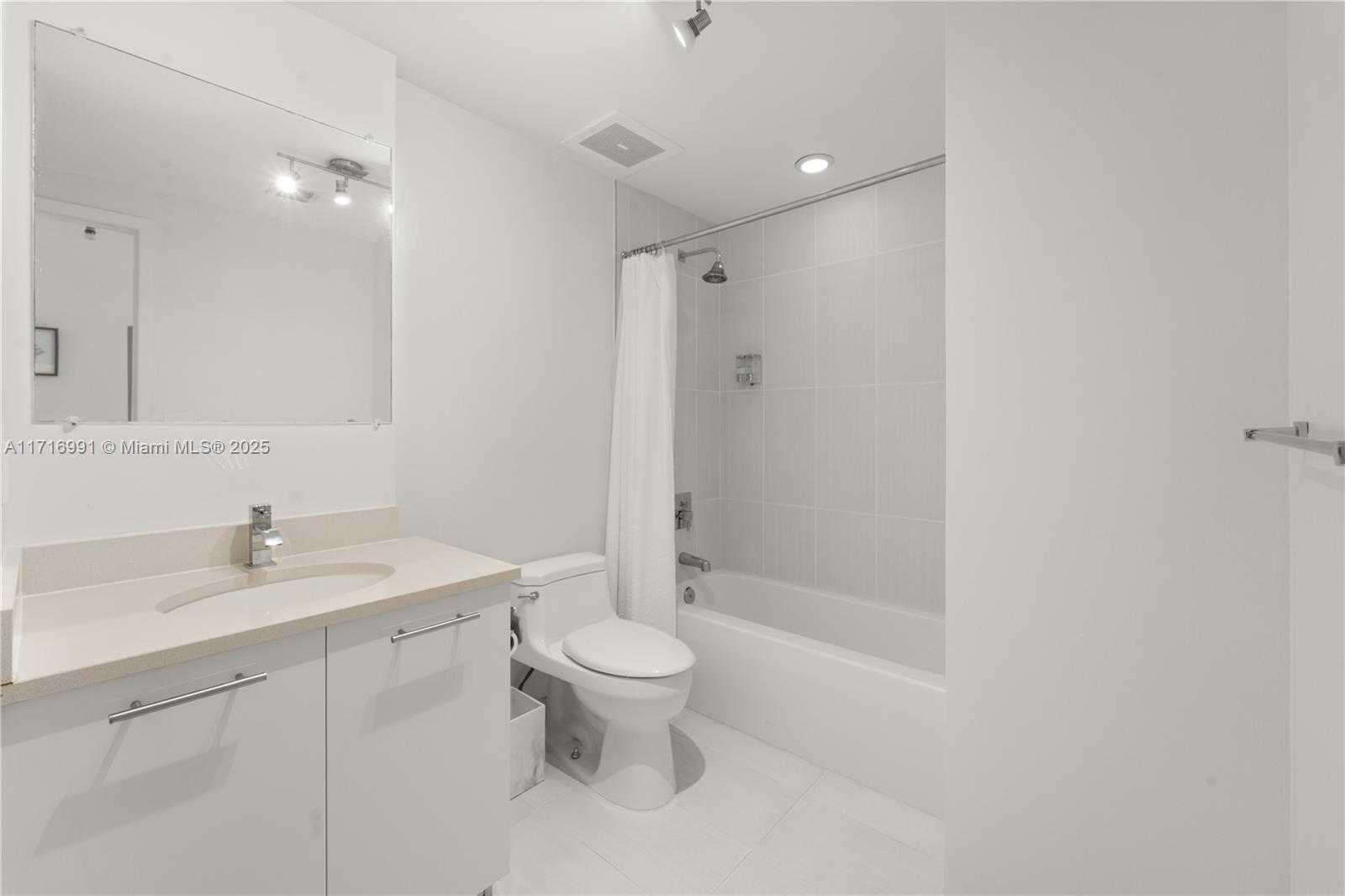 Small Image of 3250 NORTH EAST 1ST AVE #713, Miami Number 13