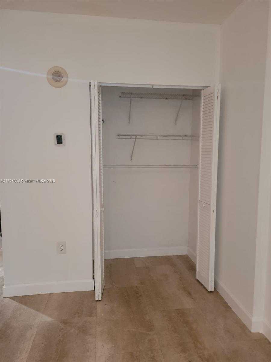 Small Image of 10275 COLLINS AVE #111, Bal Harbour Number 20