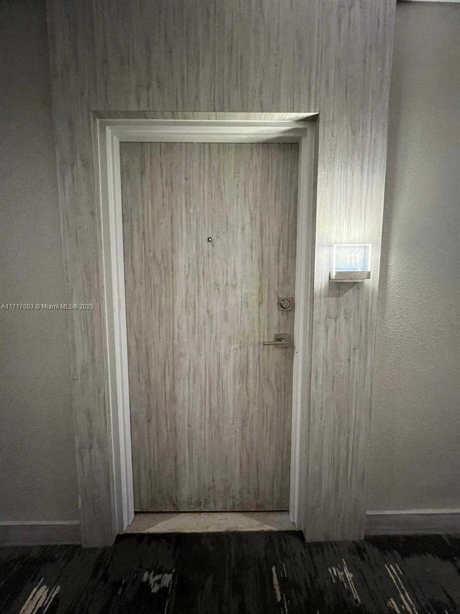 Small Image of 10275 COLLINS AVE #111, Bal Harbour Number 22