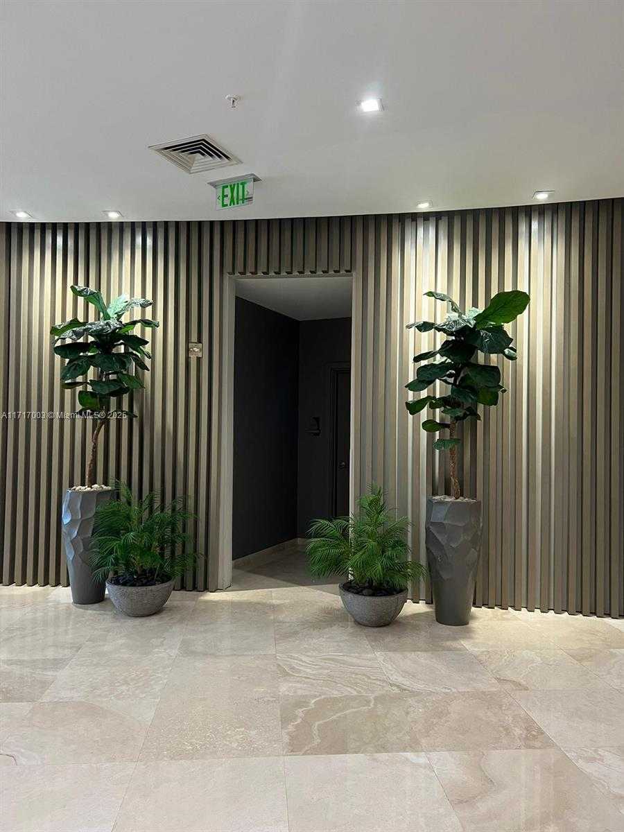Small Image of 10275 COLLINS AVE #111, Bal Harbour Number 24