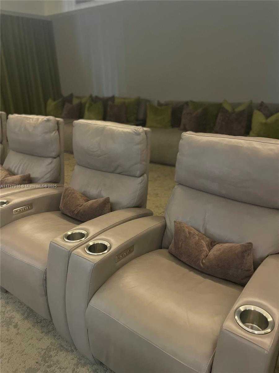 Small Image of 488 NORTH EAST 18TH ST #4009, Miami Number 29