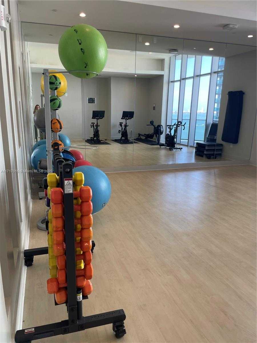 Small Image of 488 NORTH EAST 18TH ST #4009, Miami Number 30