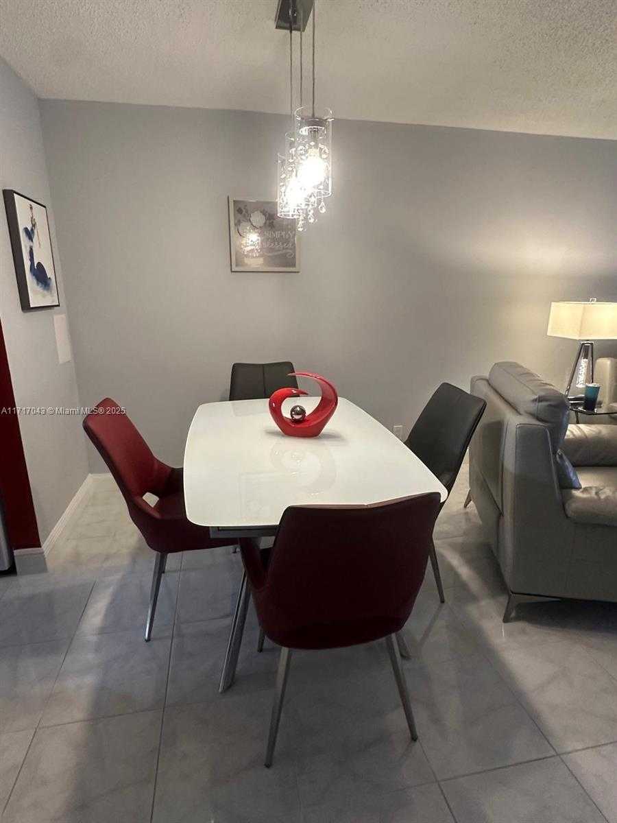 Imagen de Pequeño Objeto