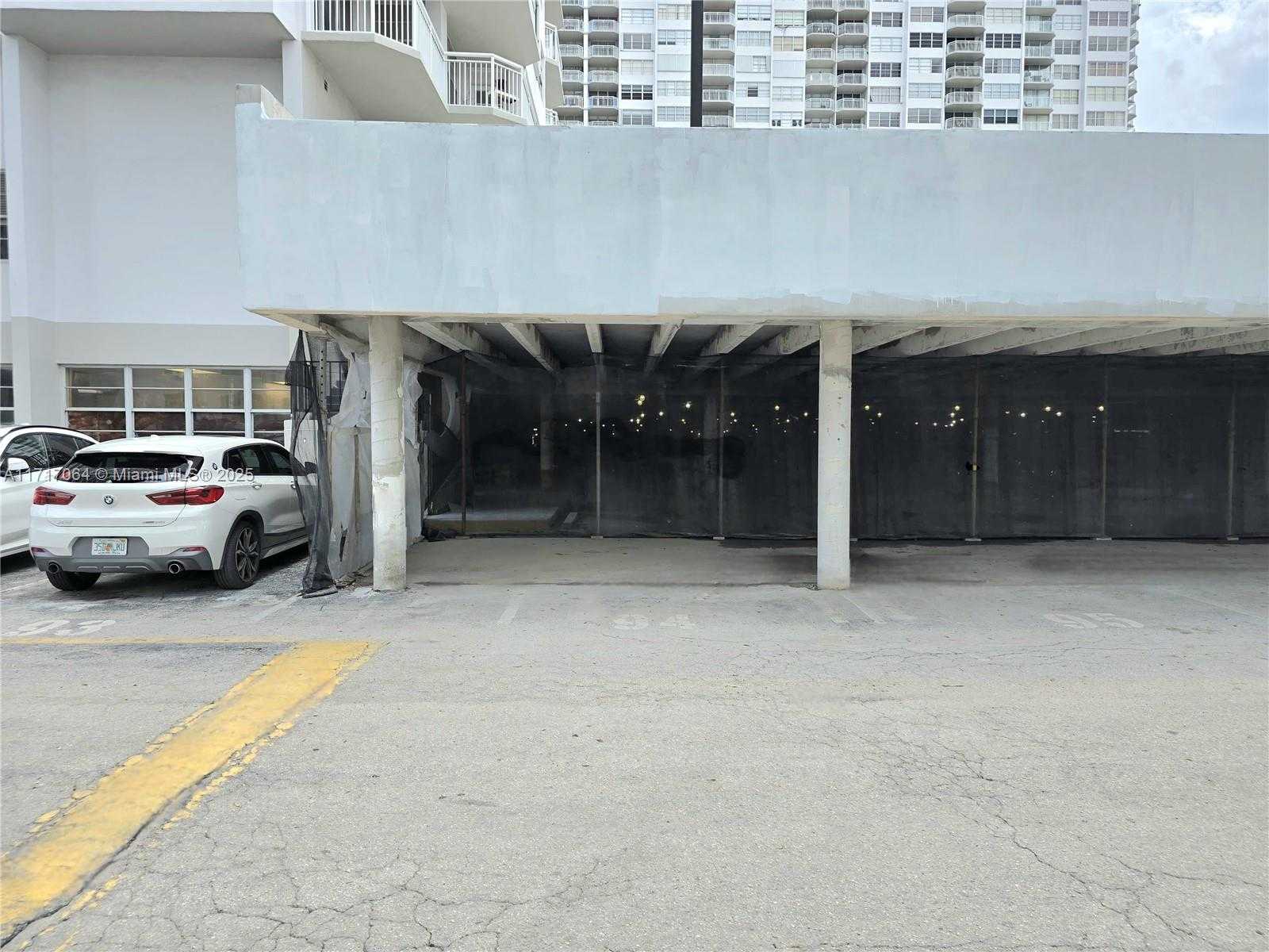 Small Image of 18051 BISCAYNE BLVD #1204, Aventura Number 16