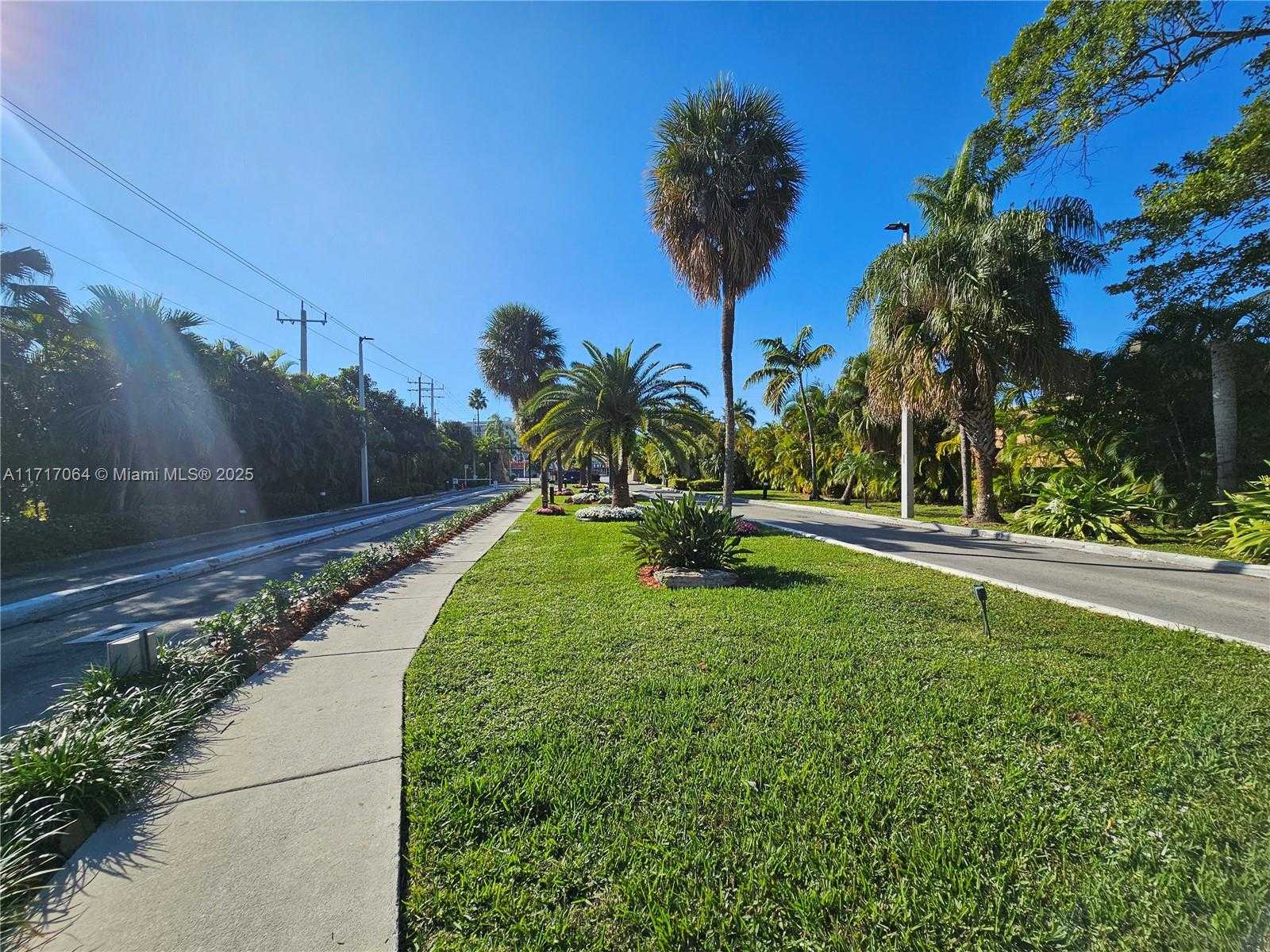 Small Image of 18051 BISCAYNE BLVD #1204, Aventura Number 43