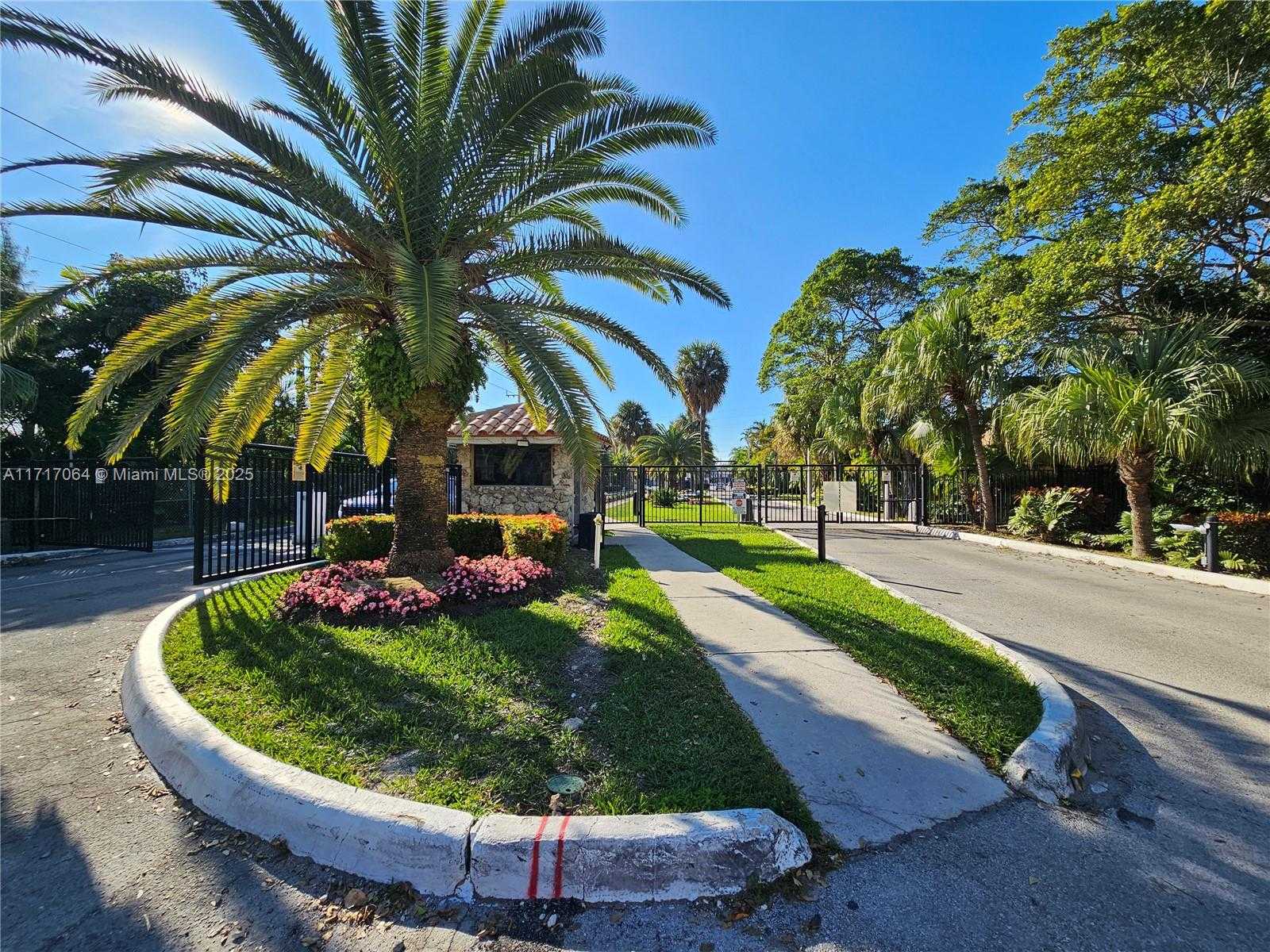 Small Image of 18051 BISCAYNE BLVD #1204, Aventura Number 44