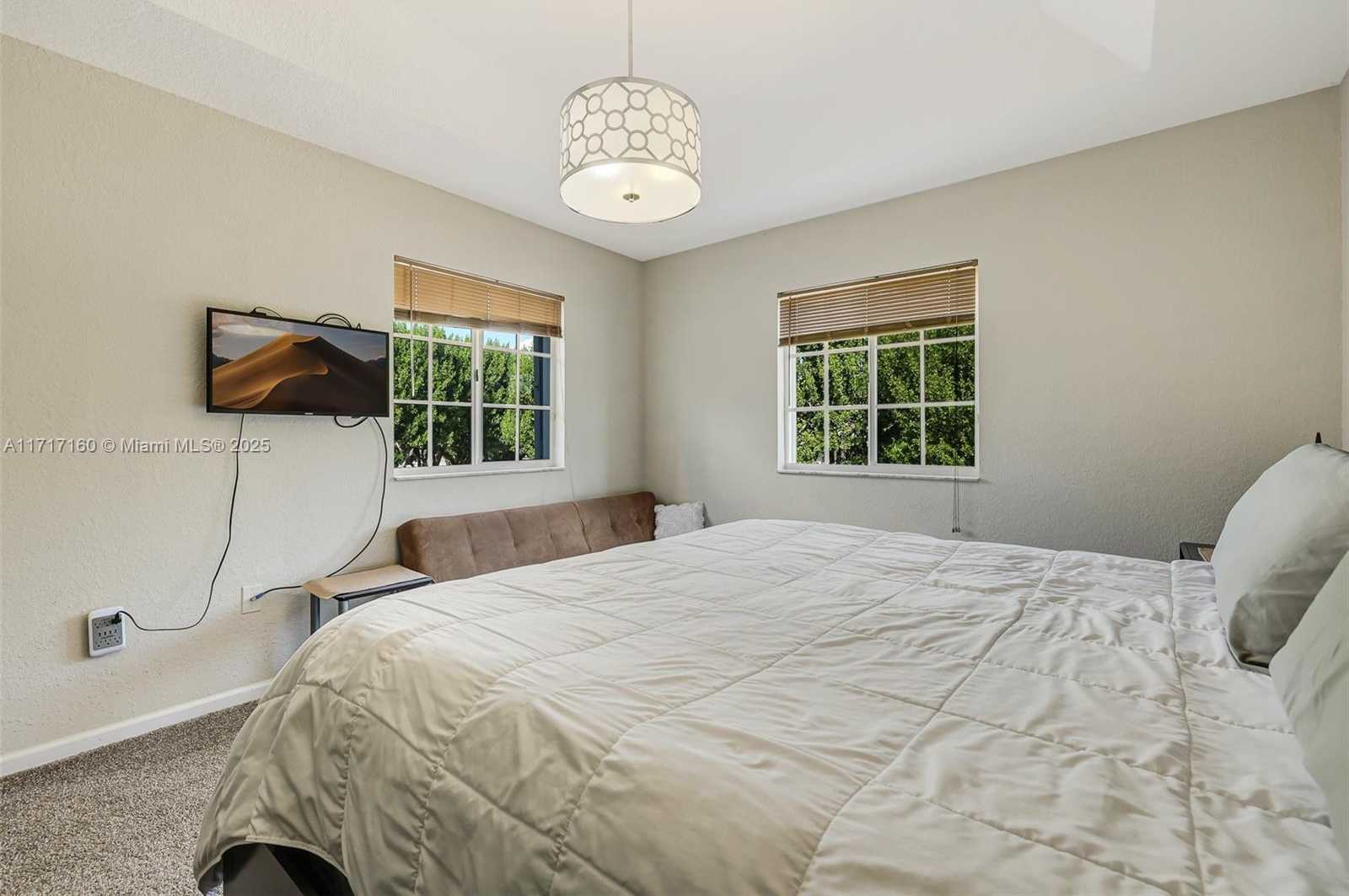 Small Image of 14071 SW 273rd Terrace, Homestead, FL 33032, USA Number 16