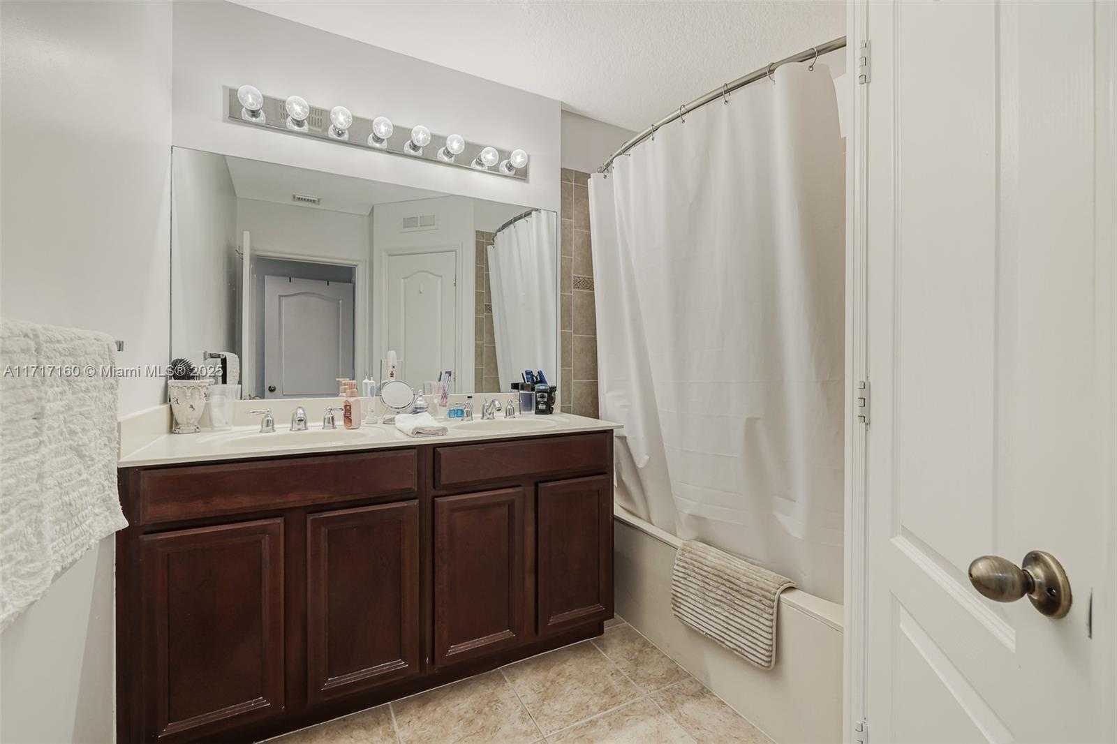 Small Image of 14071 SW 273rd Terrace, Homestead, FL 33032, USA Number 19