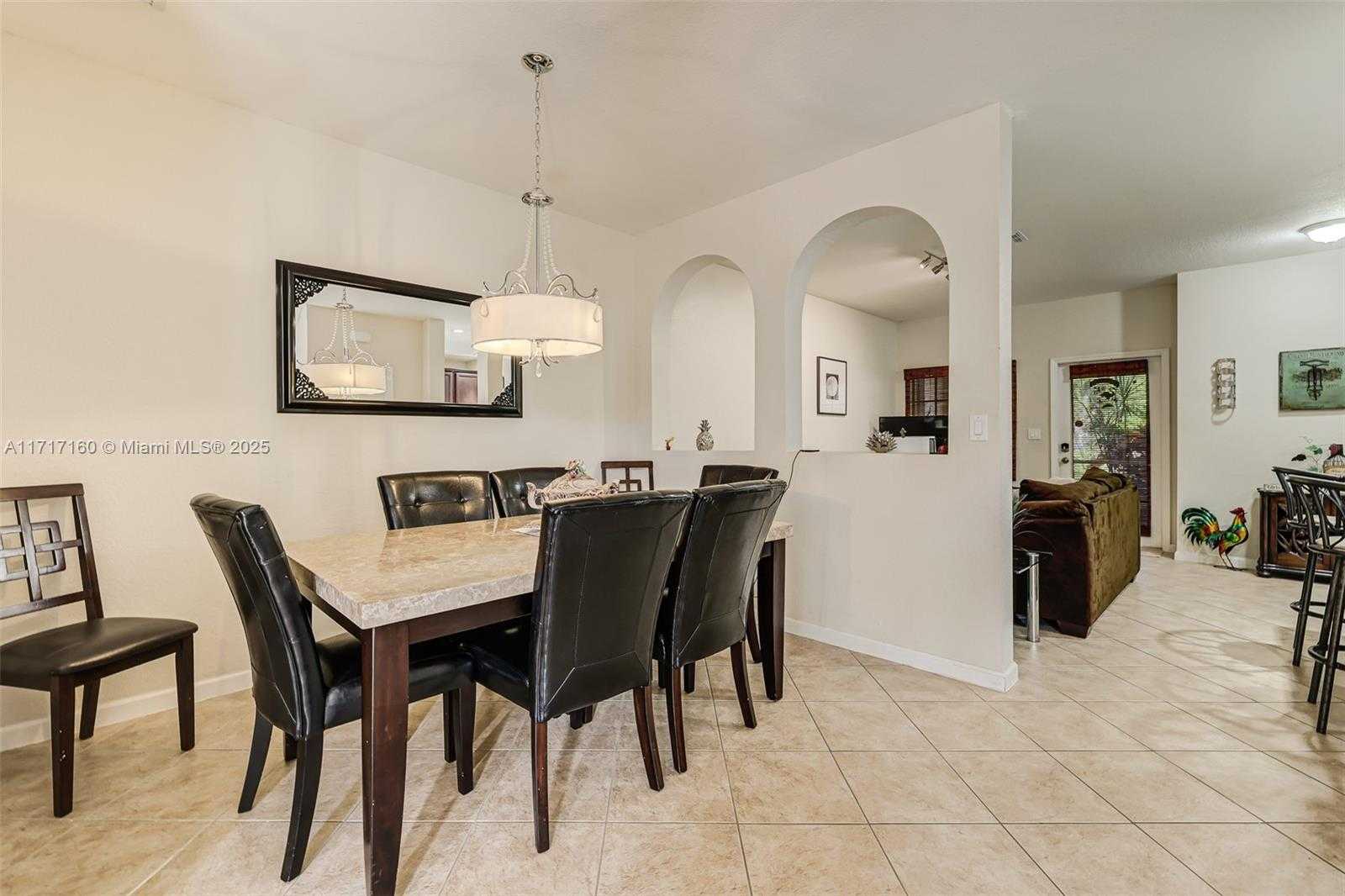 Small Image of 14071 SW 273rd Terrace, Homestead, FL 33032, USA Number 5