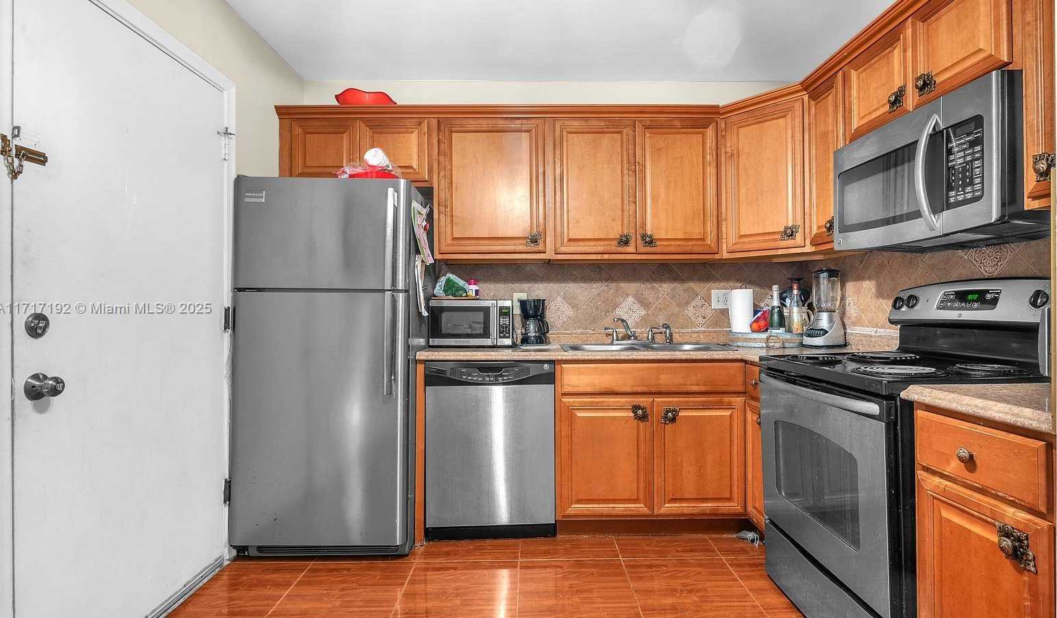 Small Image of 4821 NORTH WEST 22ND CT #110, Lauderhill Number 7