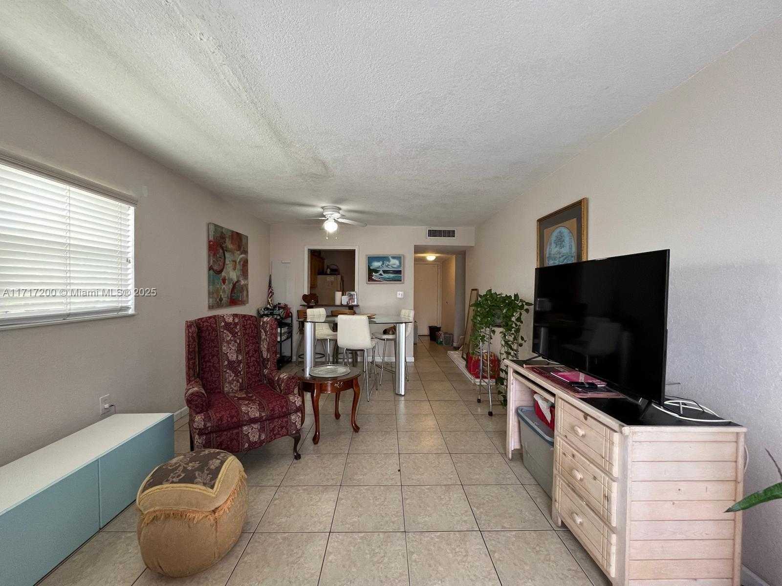 Small Image of 12290 NORTH EAST 11TH CT #203, North Miami Number 4