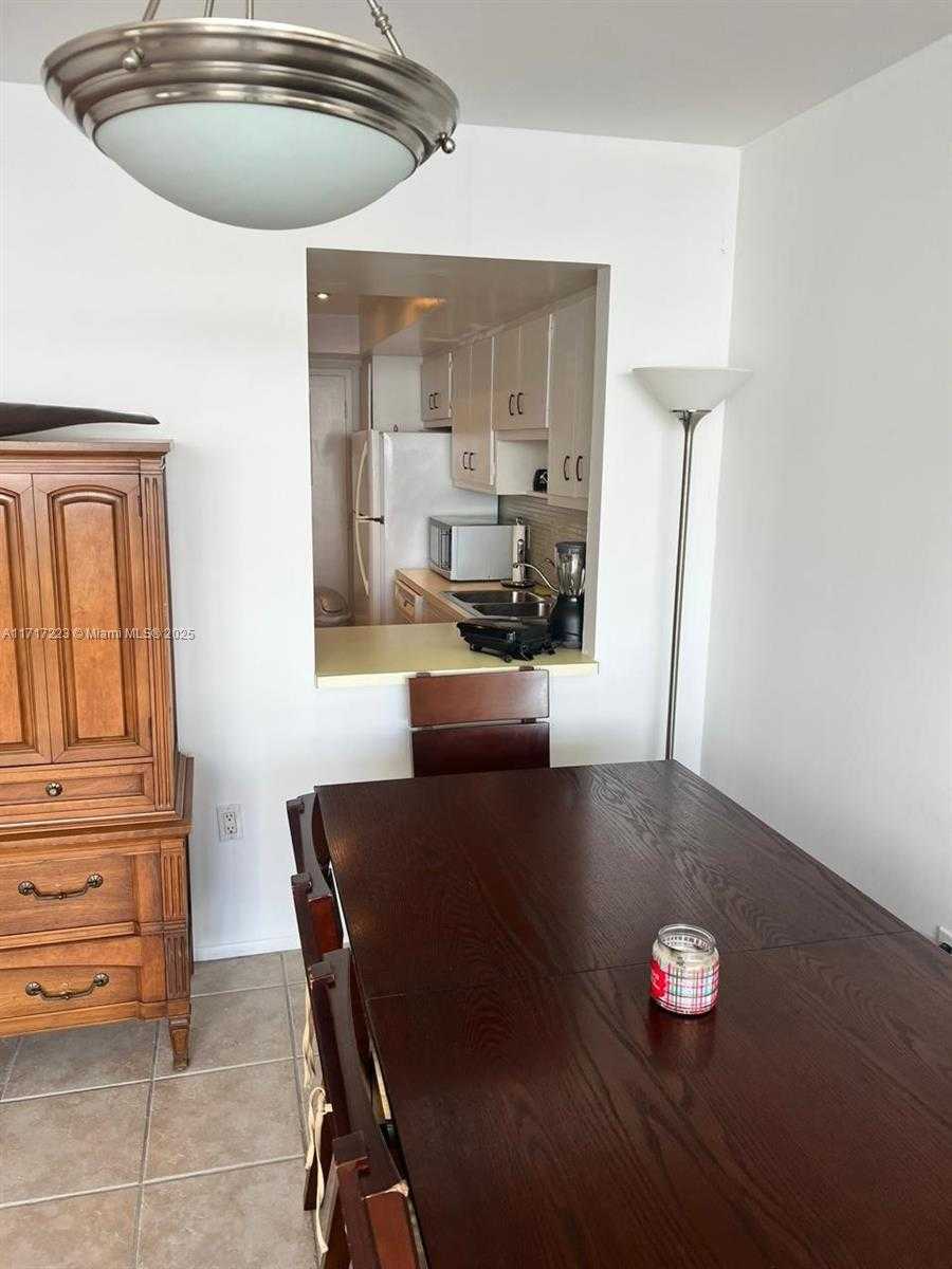 Small Image of 1301 NORTH EAST MIAMI GARDENS DR #1024W, Miami Number 20