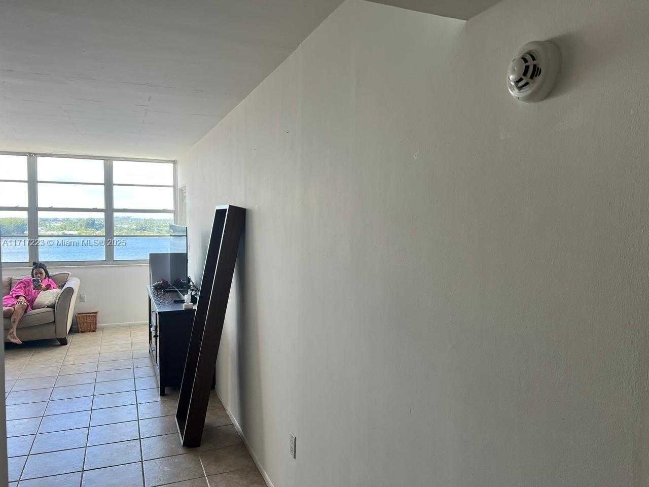 Small Image of 1301 NORTH EAST MIAMI GARDENS DR #1024W, Miami Number 21