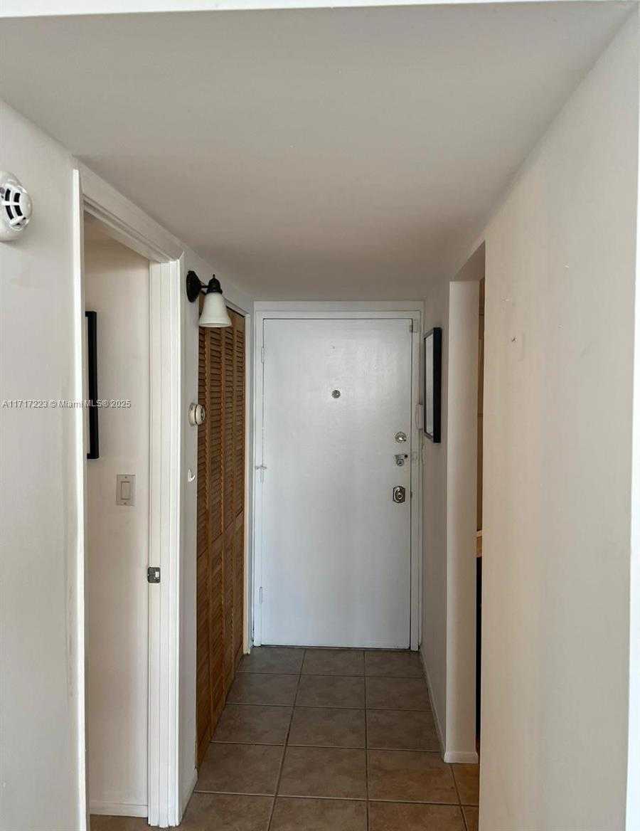 Small Image of 1301 NORTH EAST MIAMI GARDENS DR #1024W, Miami Number 23