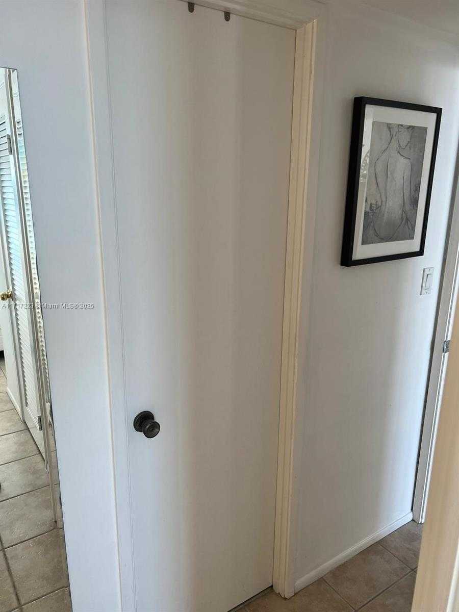 Small Image of 1301 NORTH EAST MIAMI GARDENS DR #1024W, Miami Number 25