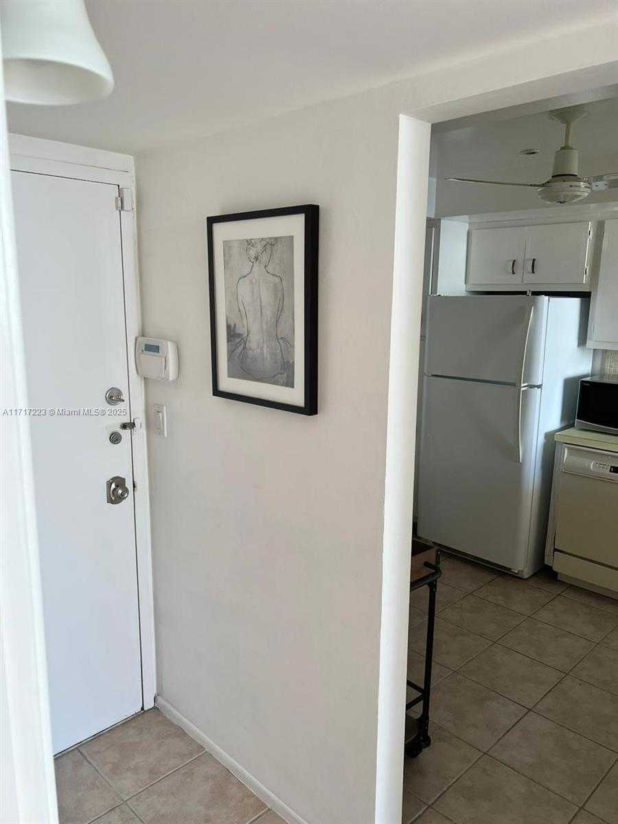Small Image of 1301 NORTH EAST MIAMI GARDENS DR #1024W, Miami Number 27