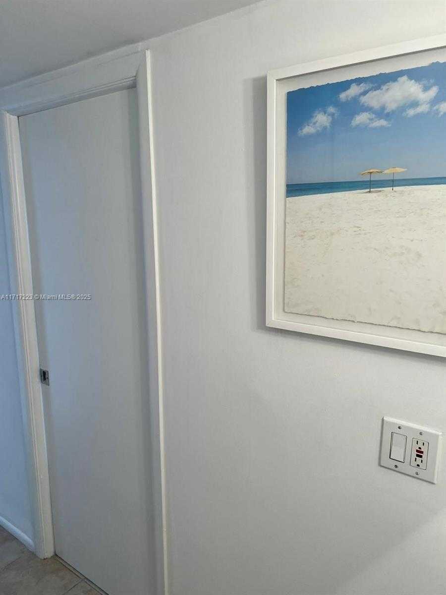 Small Image of 1301 NORTH EAST MIAMI GARDENS DR #1024W, Miami Number 29