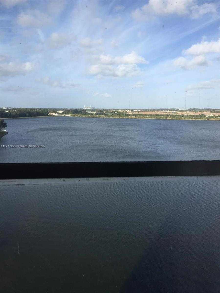 Small Image of 1301 NORTH EAST MIAMI GARDENS DR #1024W, Miami Number 7