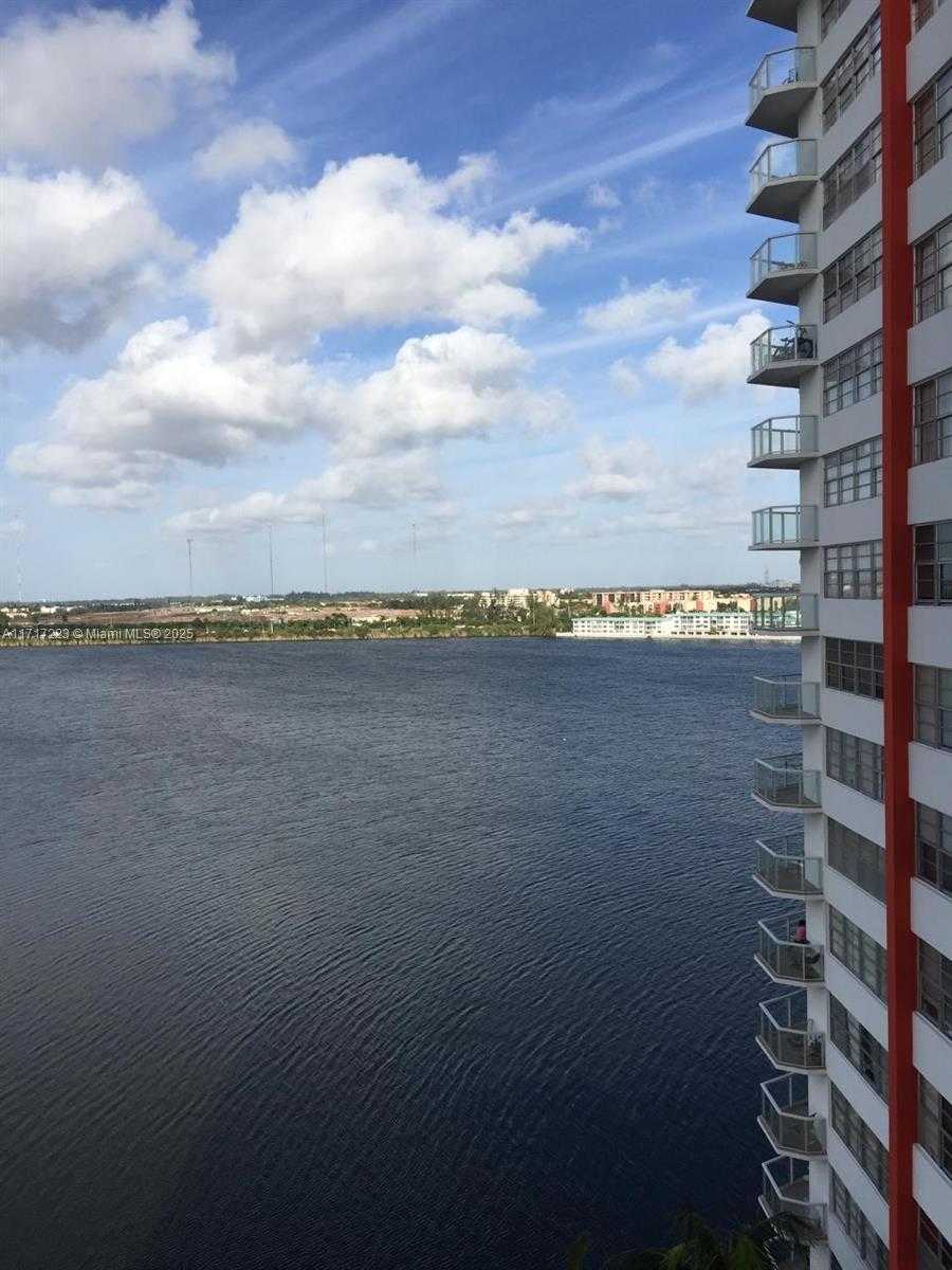 Small Image of 1301 NORTH EAST MIAMI GARDENS DR #1024W, Miami Number 8