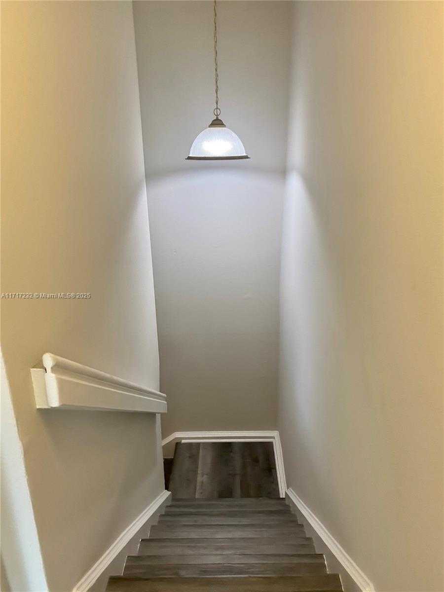 Small Image of 17901 NORTH WEST 68TH AVE #T206, Hialeah Number 6
