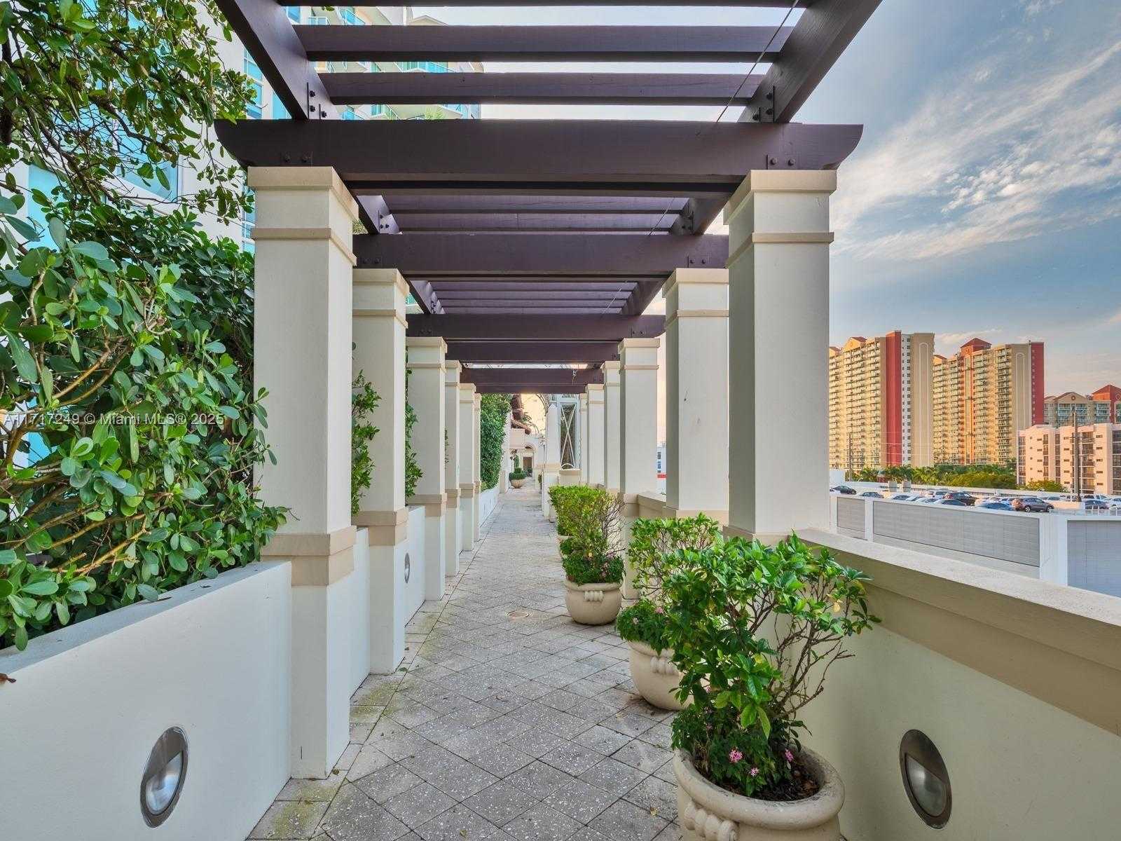 Small Image of 200 SUNNY ISLES BLVD #TH-404, Sunny Isles Beach Number 26