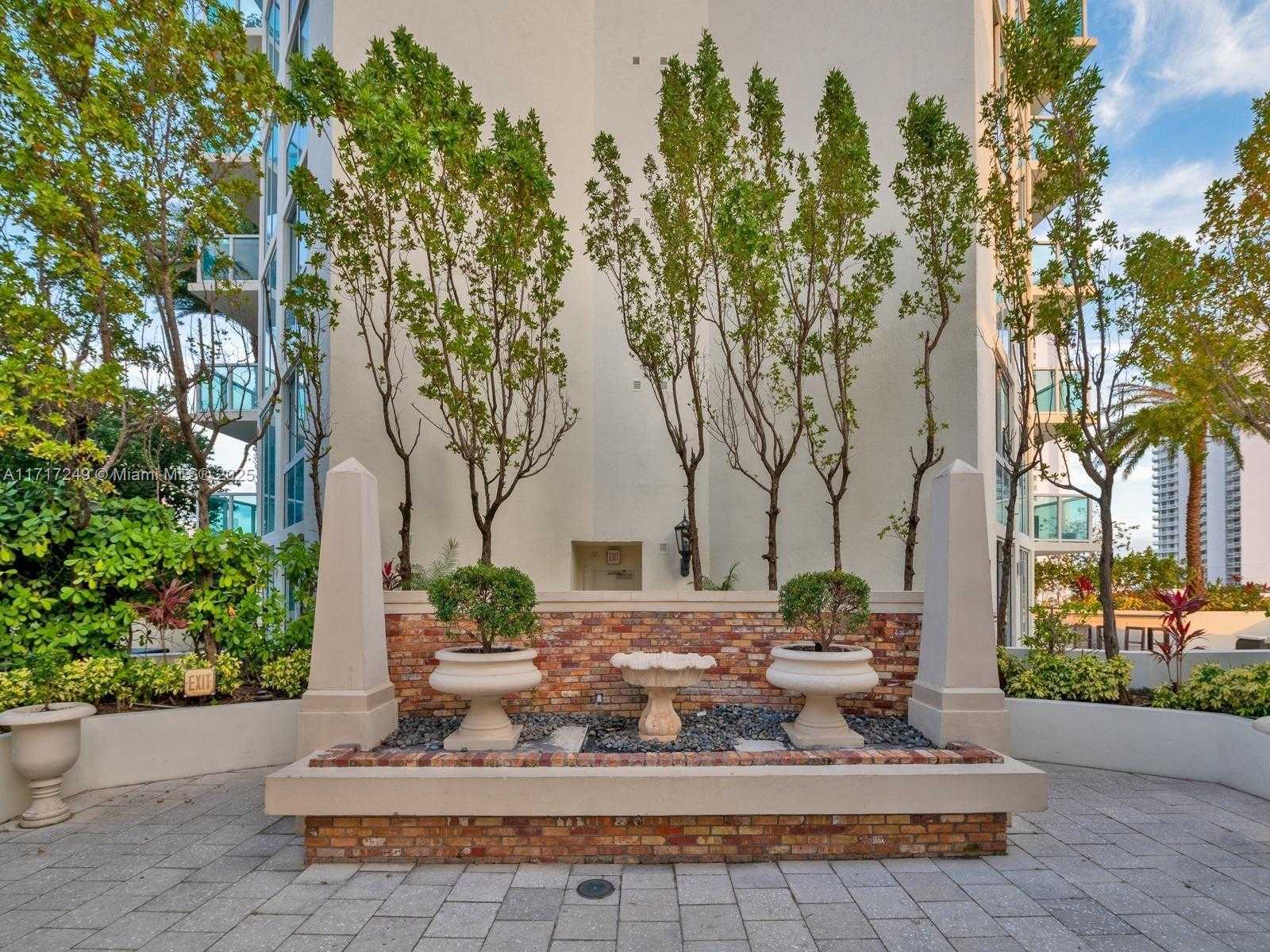 Small Image of 200 SUNNY ISLES BLVD #TH-404, Sunny Isles Beach Number 27