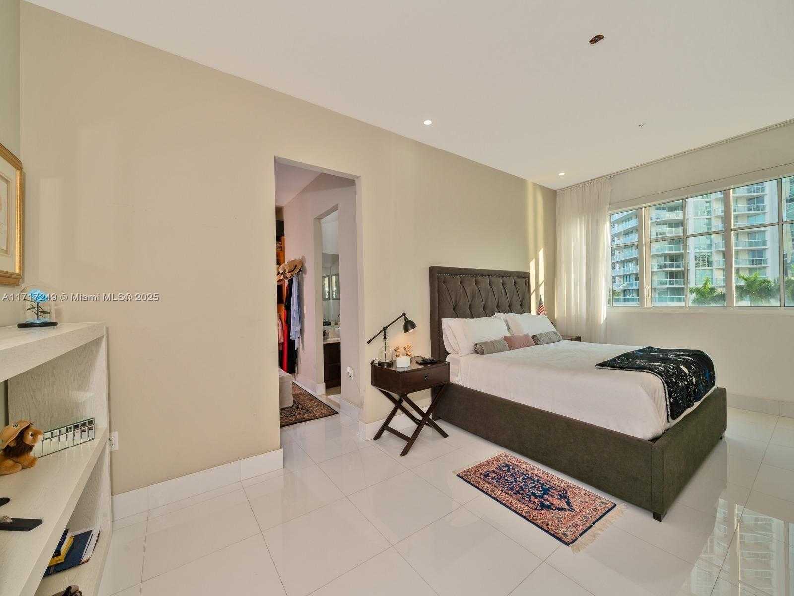 Small Image of 200 SUNNY ISLES BLVD #TH-404, Sunny Isles Beach Number 7