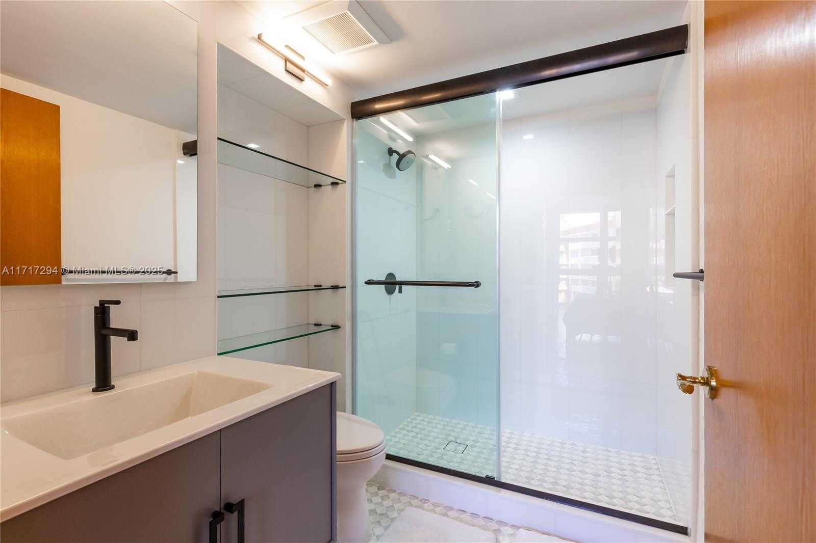 Small Image of 19111 COLLINS AVE #901, Sunny Isles Beach Number 31