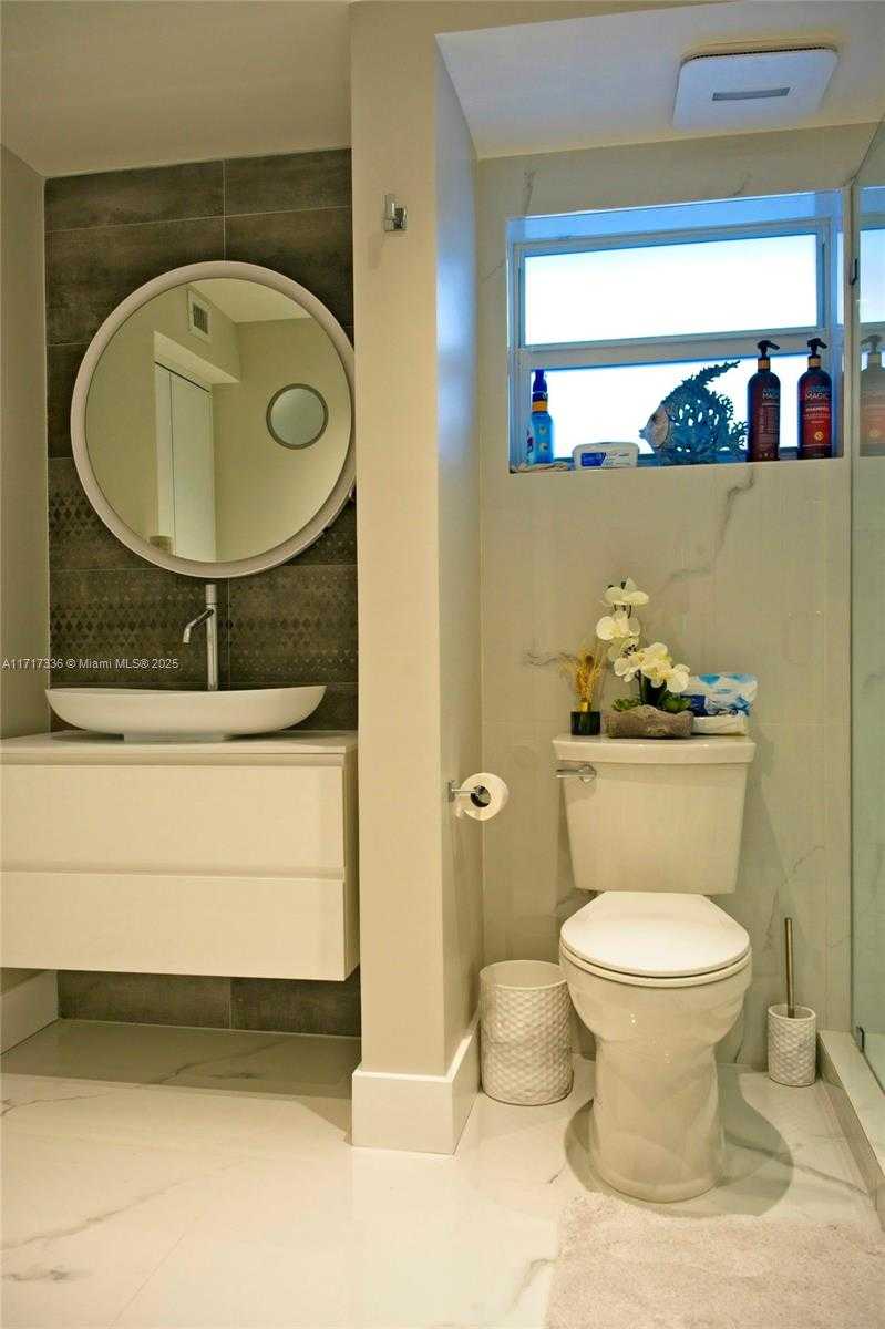 Small Image of 3849 NORTH EAST 169TH ST #302, North Miami Beach Number 10