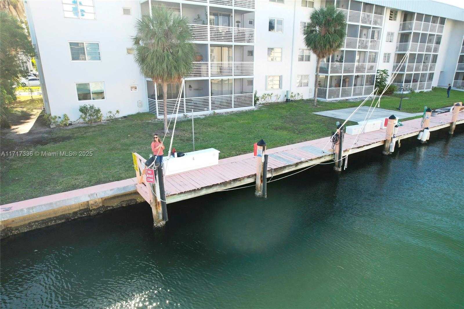 Small Image of 3849 NORTH EAST 169TH ST #302, North Miami Beach Number 20