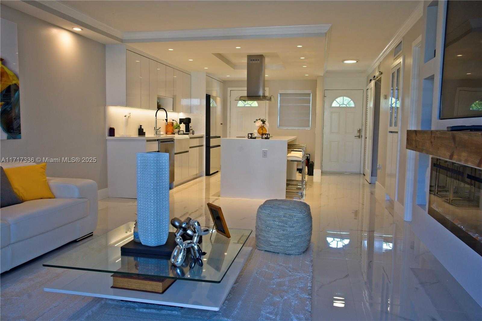 Small Image of 3849 NORTH EAST 169TH ST #302, North Miami Beach Number 3
