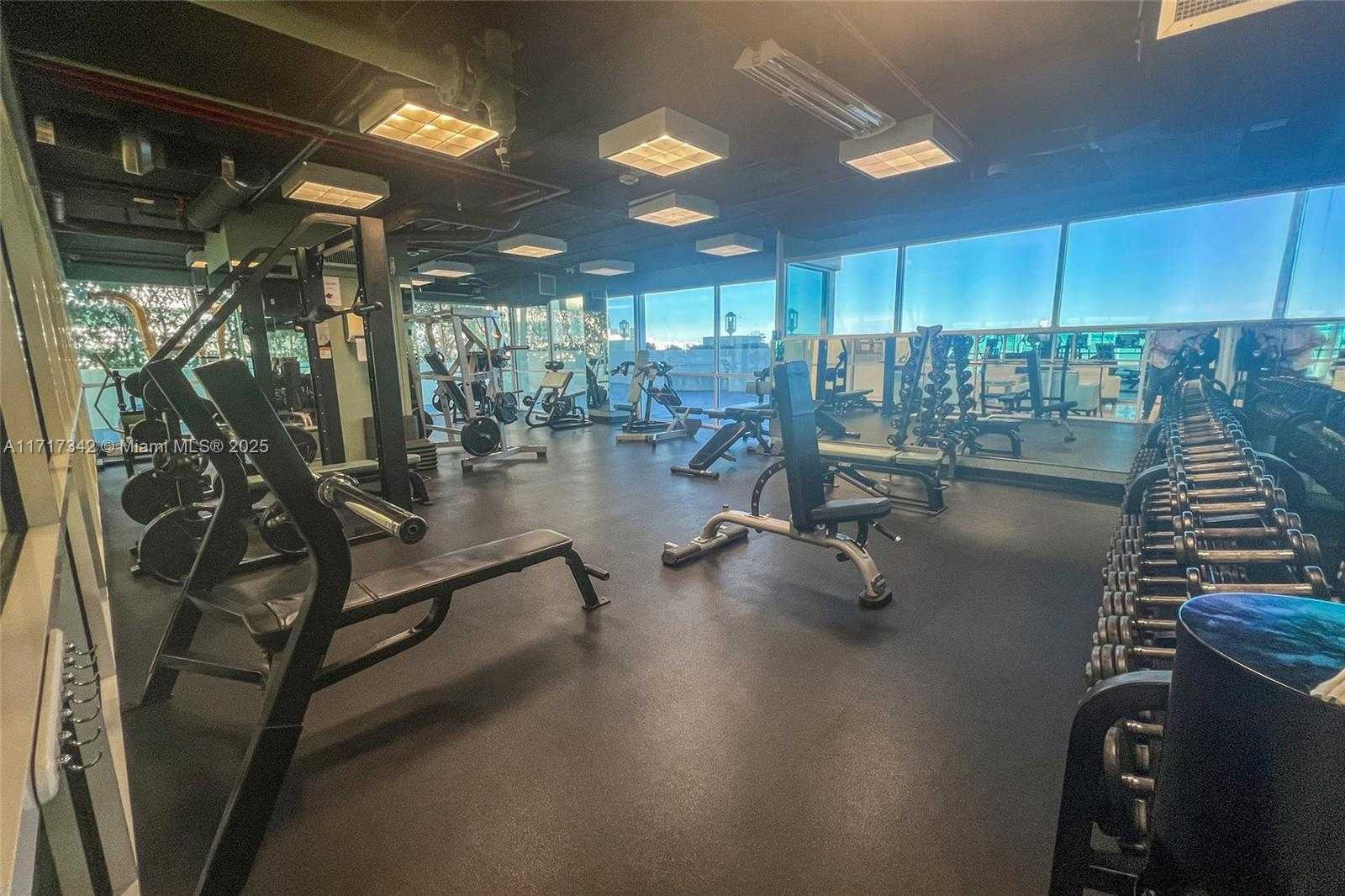 Small Image of 650 WEST AVE #2907, Miami Beach Number 34