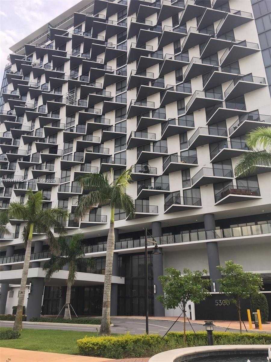 Small Image of 5300 NORTH WEST 85TH AVE #1803, Doral Number 13