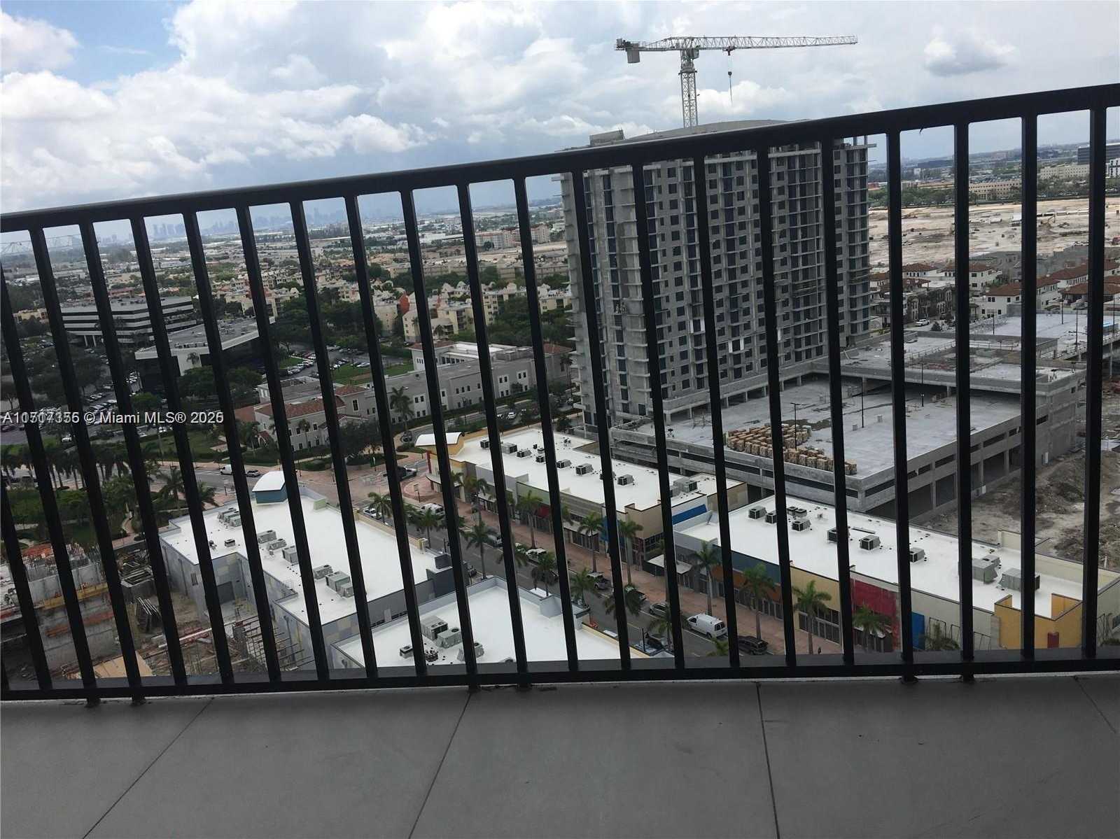 Small Image of 5300 NORTH WEST 85TH AVE #1803, Doral Number 8