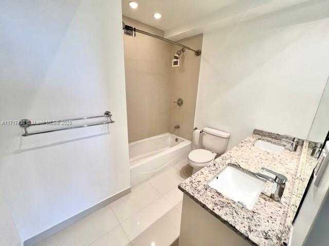 Small Image of 1000 WEST AVE #PH-07, Miami Beach Number 13
