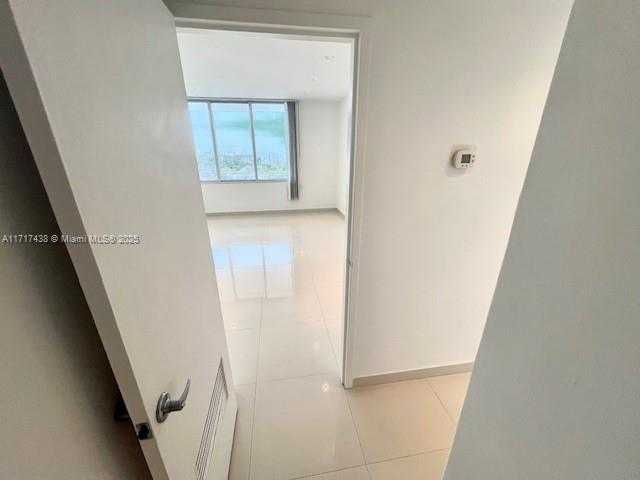 Small Image of 1000 WEST AVE #PH-07, Miami Beach Number 18