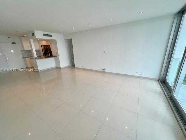 Small Image of 1000 WEST AVE #PH-07, Miami Beach Number 22