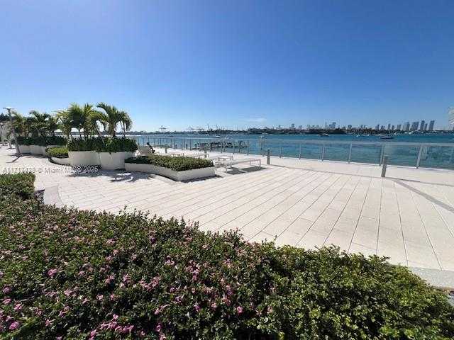 Small Image of 1000 WEST AVE #PH-07, Miami Beach Number 30
