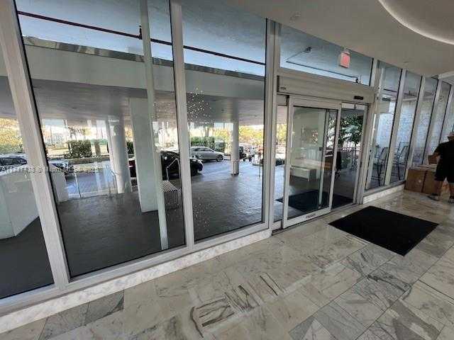 Small Image of 1000 WEST AVE #PH-07, Miami Beach Number 34
