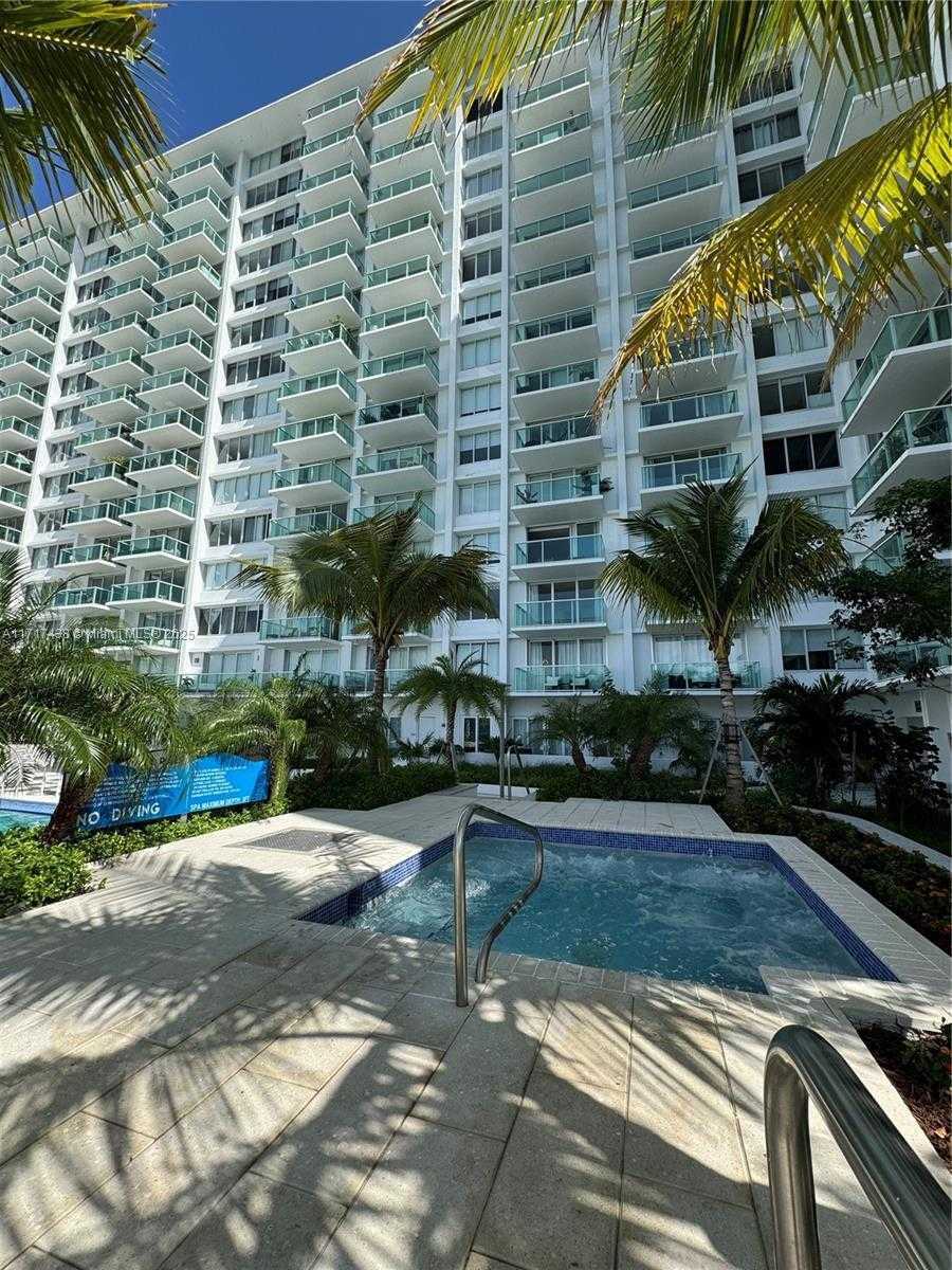 Small Image of 1000 WEST AVE #PH-07, Miami Beach Number 38