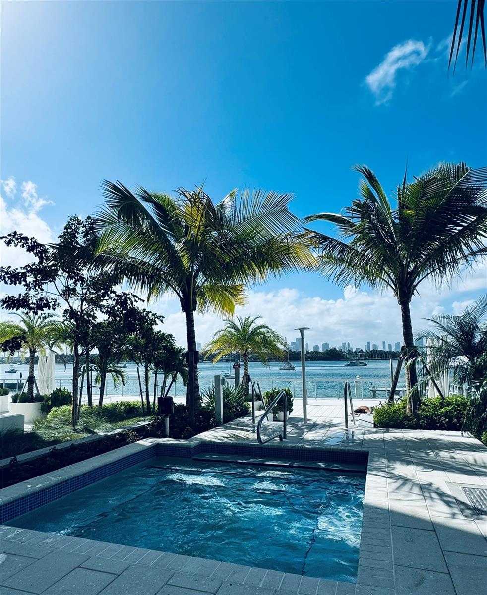 Small Image of 1000 WEST AVE #PH-07, Miami Beach Number 40
