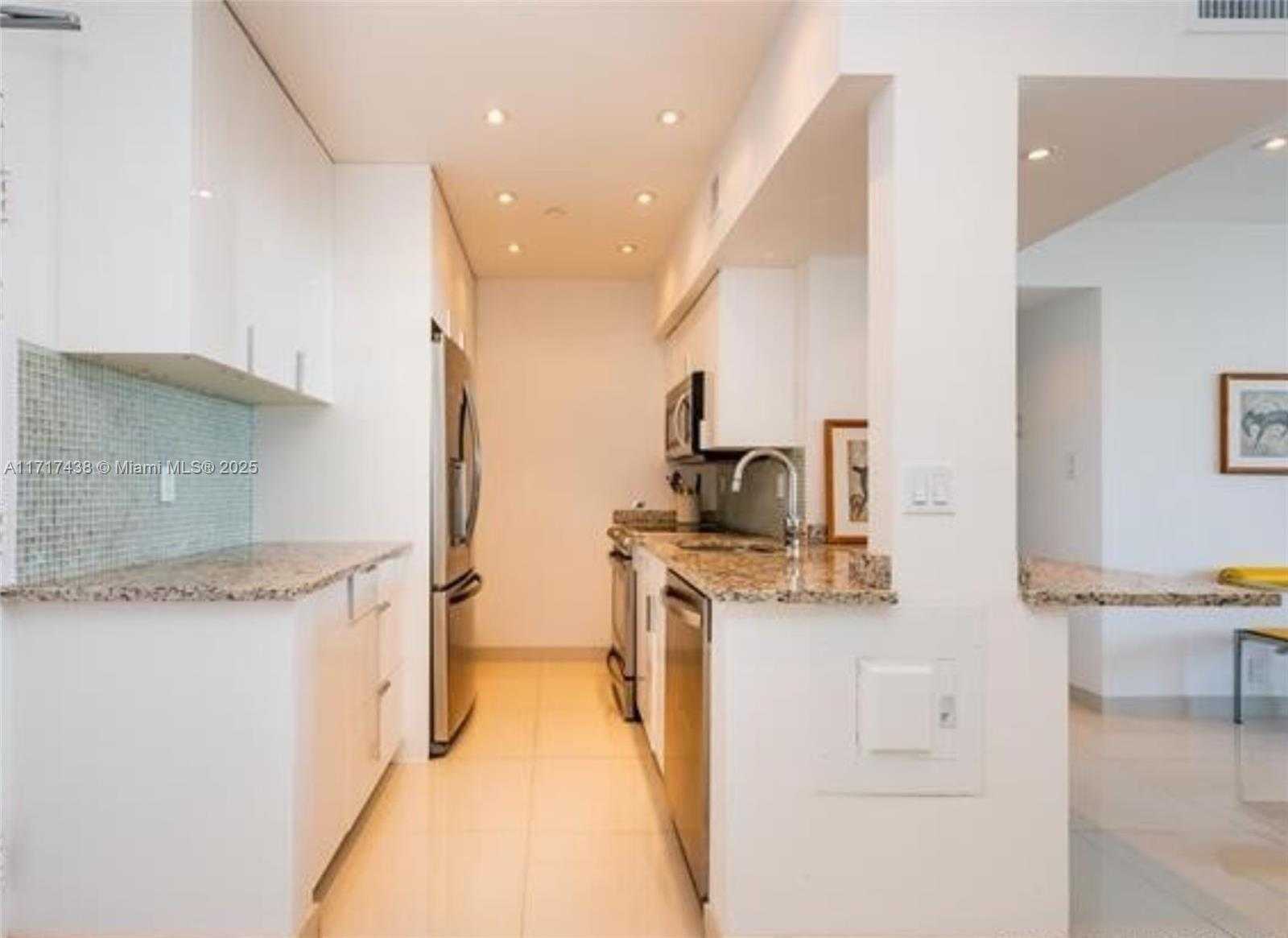 Small Image of 1000 WEST AVE #PH-07, Miami Beach Number 51