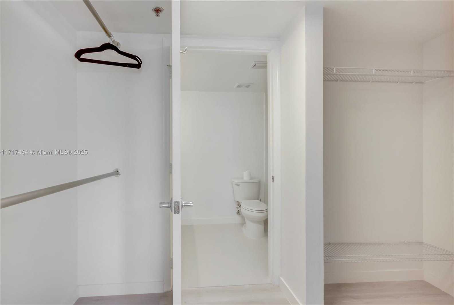 Small Image of 1200 BRICKELL BAY DR #2424, Miami Number 11