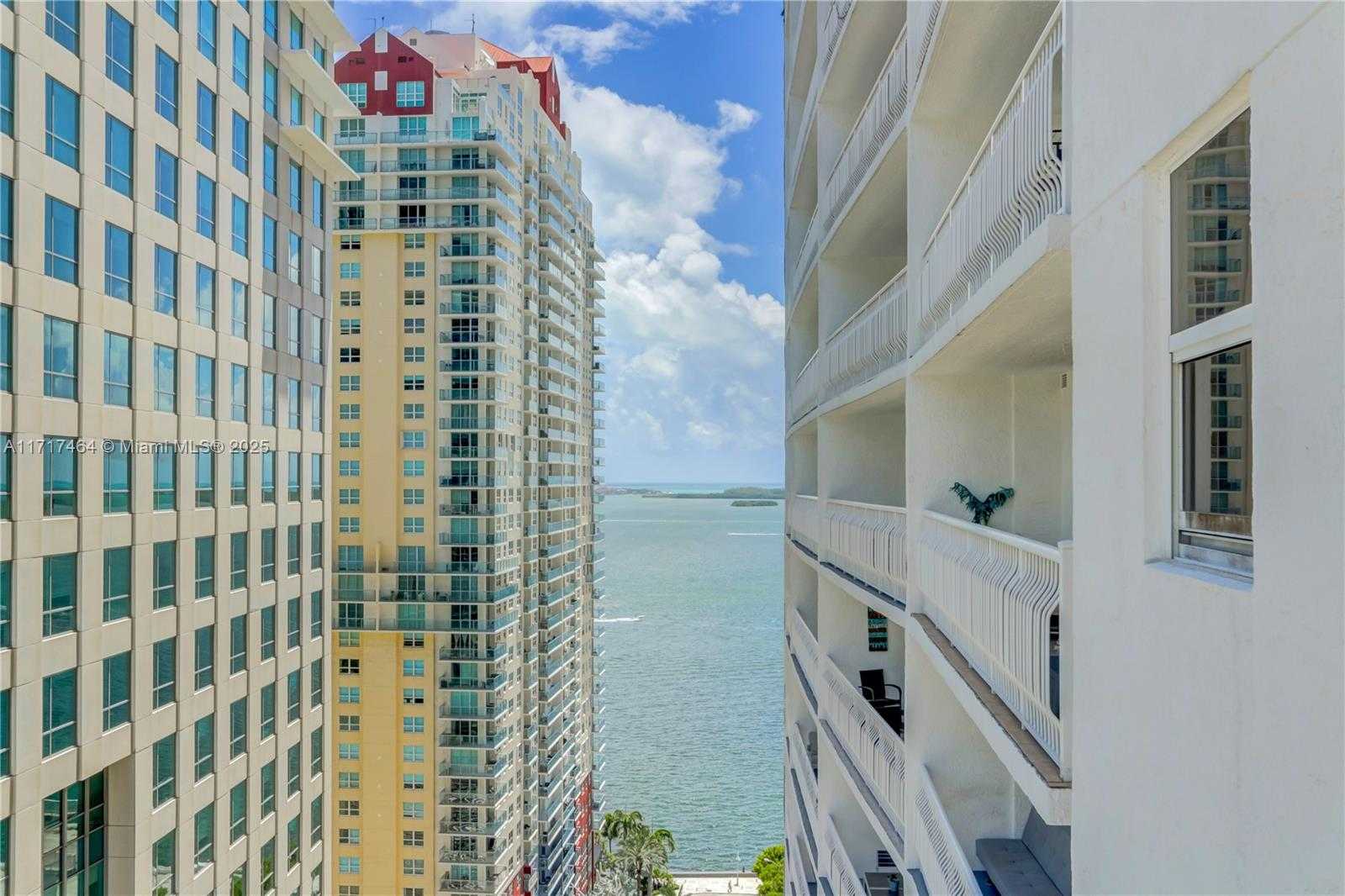 Small Image of 1200 BRICKELL BAY DR #2424, Miami Number 23