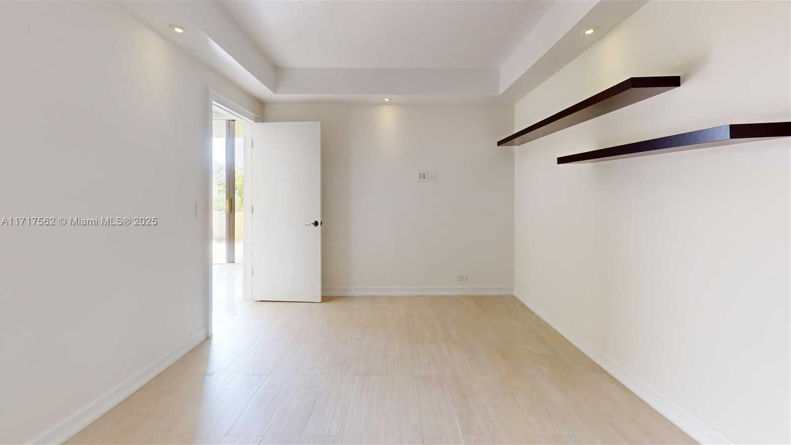 Small Image of 20191 EAST COUNTRY CLUB DR #408, Aventura Number 38