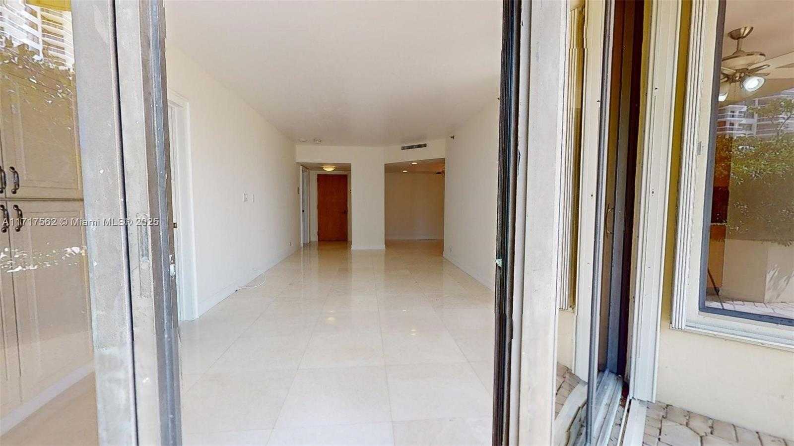 Small Image of 20191 EAST COUNTRY CLUB DR #408, Aventura Number 8