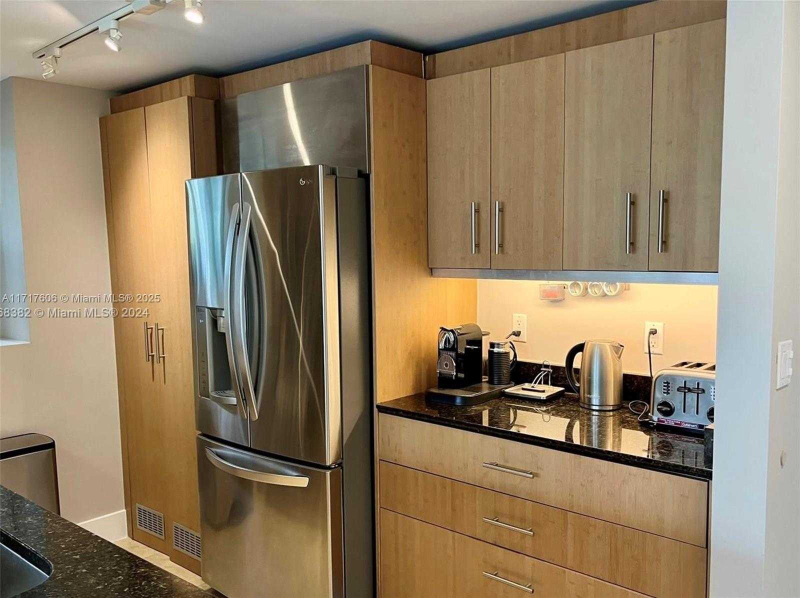 Small Image of 10275 COLLINS AVE #331, Bal Harbour Number 9