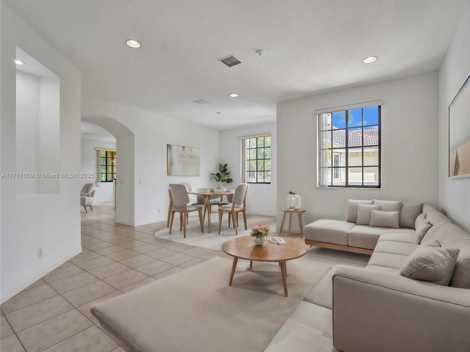 Small Image of 1689 PASSION VINE CIR #21-4, Weston Number 2